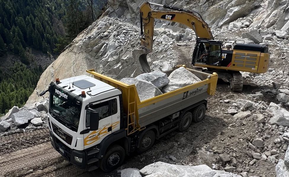 Transporte und Kranarbeiten